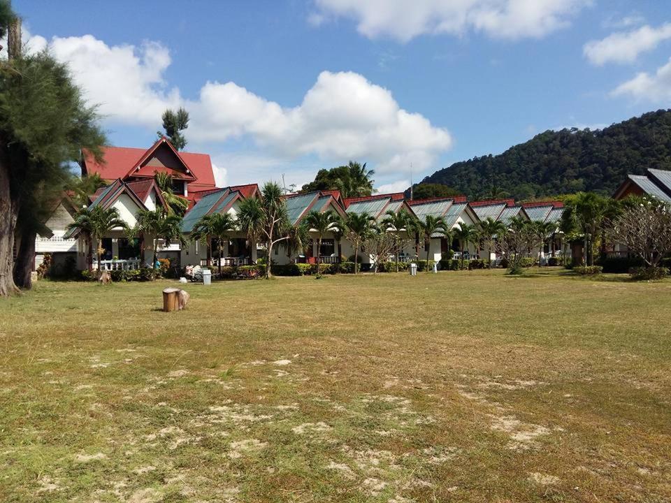 Klongdao Beach Resort Ko Lanta Esterno foto