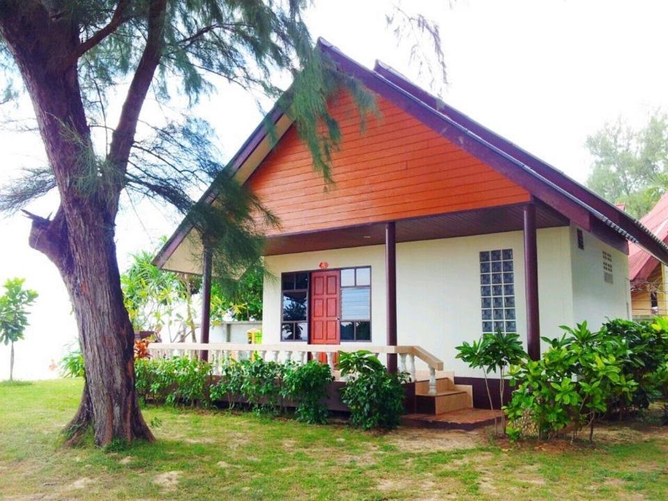 Klongdao Beach Resort Ko Lanta Esterno foto