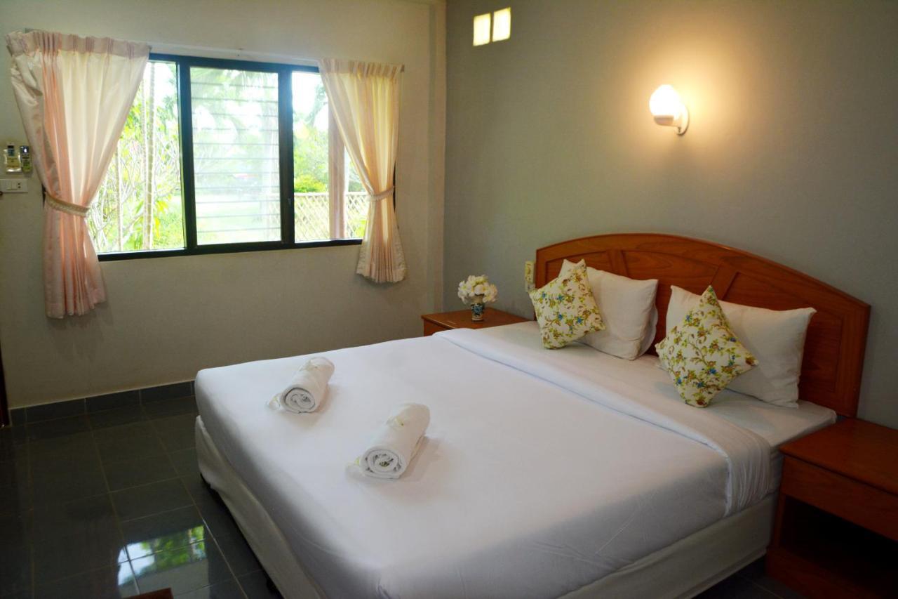 Klongdao Beach Resort Ko Lanta Esterno foto